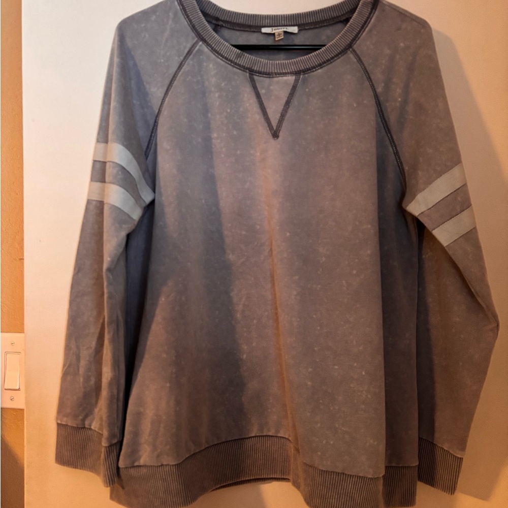 JODIFL Gray Crewneck Sweater with Stripe Detail // Tarah Sutton